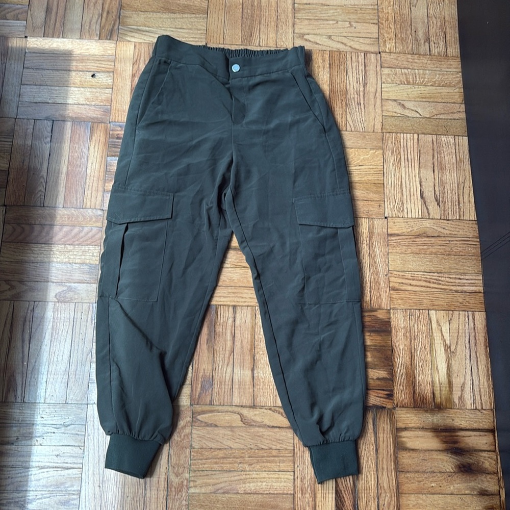 Army green cargo pants